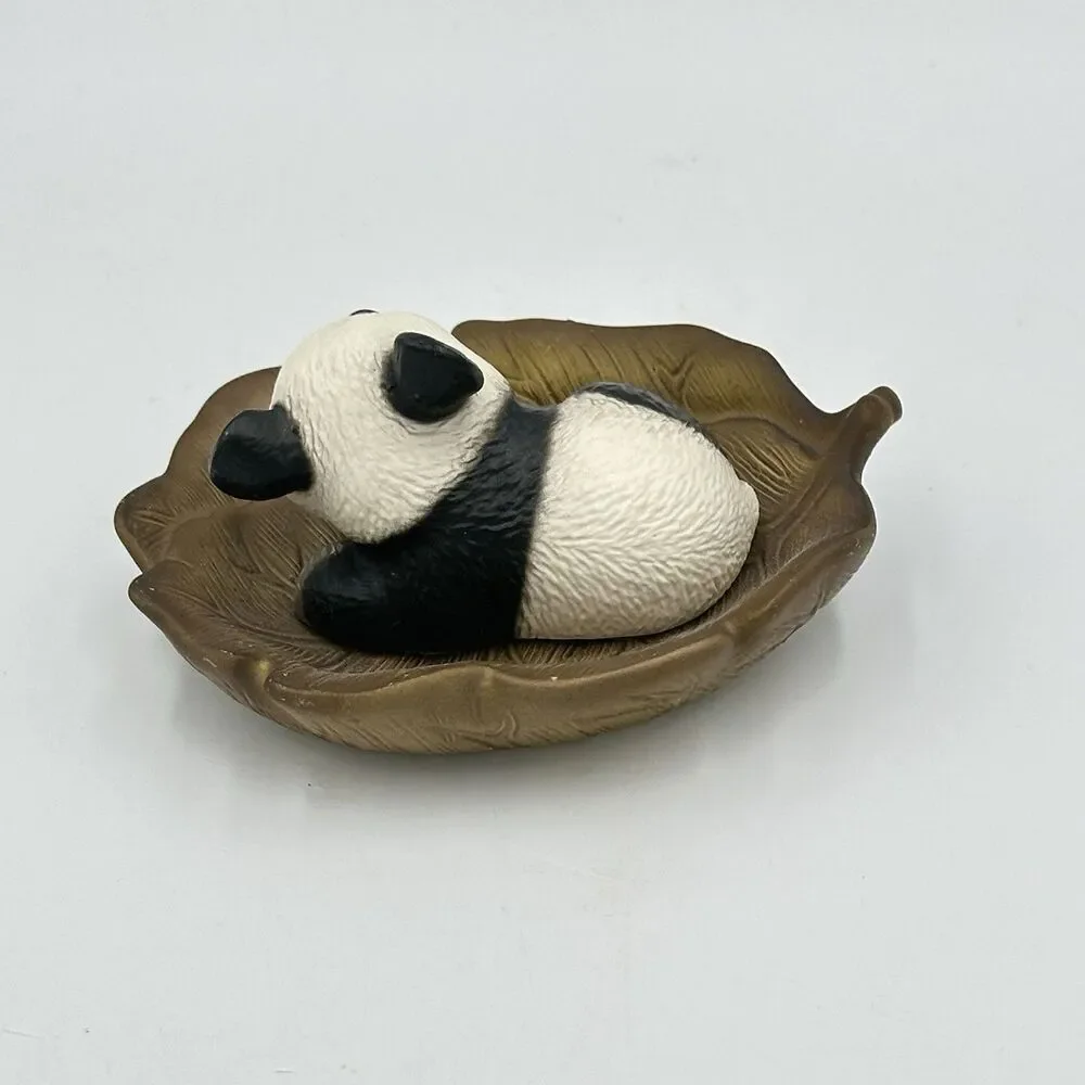 Vintage 1980s Global Art Harvey Knox Kingdom Figurine PANDA on Leaf E172A85